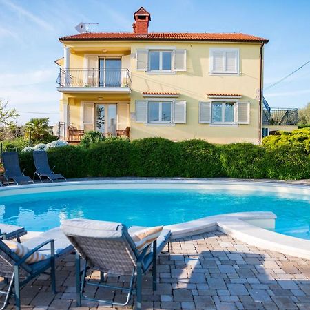 Apartment Laetitia Kaštelir المظهر الخارجي الصورة