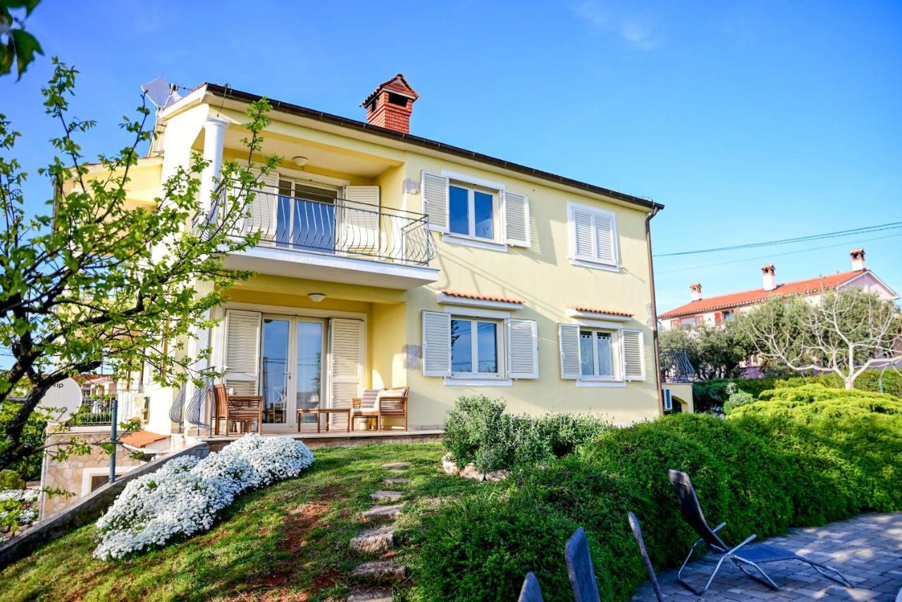 Apartment Laetitia Kaštelir المظهر الخارجي الصورة